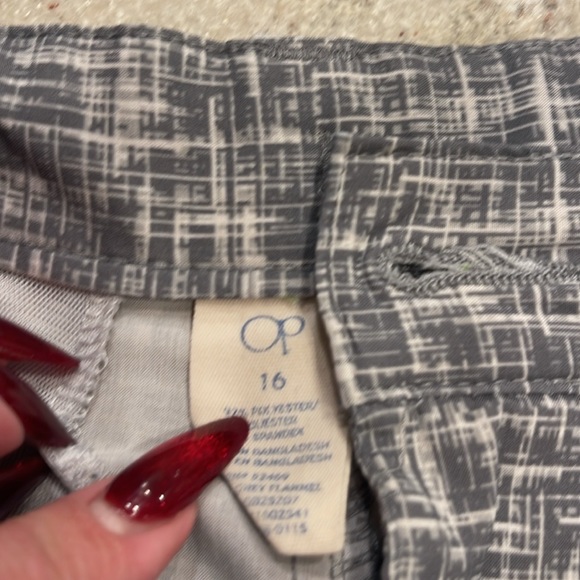 Boys shorts - Picture 2 of 4